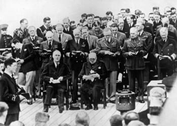 A church service during the Atlantic Conference aboard the “Prince of Wales” during which was elaborated the Atlantic Charter. Admiral King, Generals Marshal, Dill, Thomas and Admiral Stark, from left to right, with US President Franklin D Roosevelt (1882-1945) and British Prime Minister Winston Churchill (1874-1965), August 10, 1941.  (Photo by Roger Viollet via Getty Images/Roger Viollet via Getty Images)