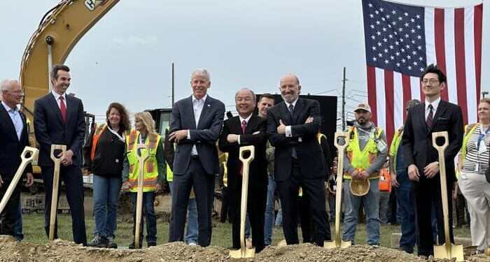 Wright And Lutnick Unveil $33 Billion Gas-Fired Mega-Project In Ohio With SoftBank