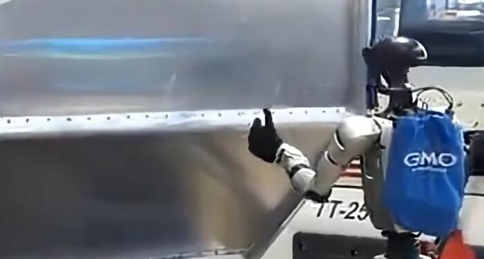 Japan's Largest Airport Deploys Humanoid Robots For Baggage, Cargo