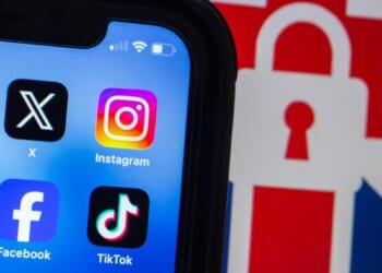 UK Gov't Promises More Social Media "Restrictions"