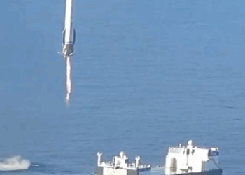 Jeff Bezos' Blue Origin Finally Joins Reusable Rocket Club - But Suffers Craft Issues In Space