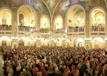 Russia, Ukraine Agree To Breakthrough 32-hour Orthodox Easter Ceasefire