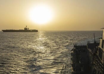 US Energy Chief Says Hormuz Can Reopen Without Clearing All Mines, Warns Iran Shut-ins Could Be Devastating